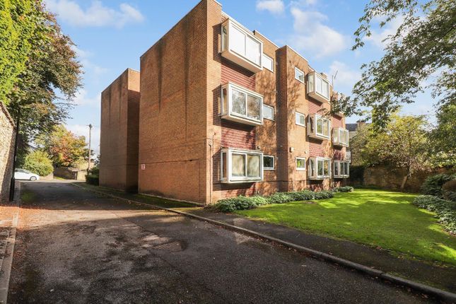 Studio flat on Flat 5, 112, Westbourne Road, Sheffield, £110,000