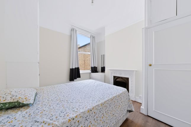 8, Mysore Road, London photo 2