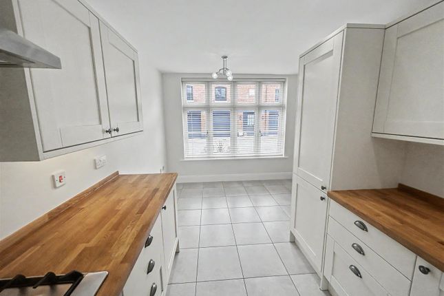 4, Harptree Court, Dorchester photo 5