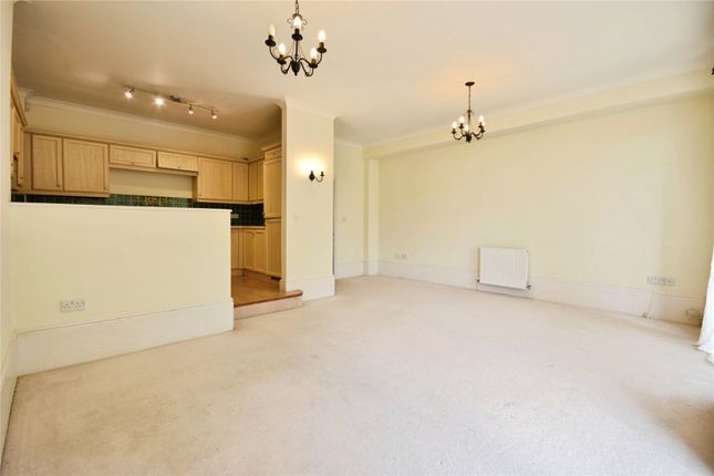 4 Clifton Court,, Clifton Hill, Devon photo 4