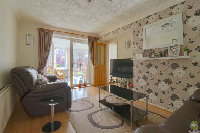 46, BOSWELL AVENUE, SOUTH SHIELDS photo 4