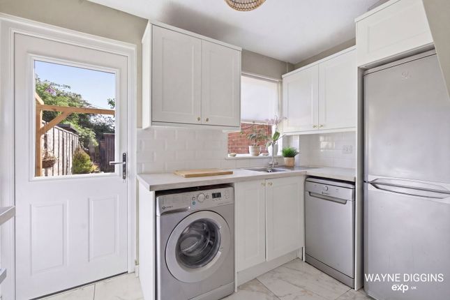 38, Water Lane, Purfleet photo 4