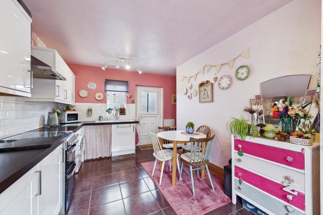 Apple Tree Road, Pontefract photo 3
