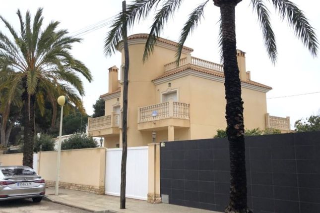 Thumbnail Villa for sale in Cabo Roig, Cabo Roig, Alicante, Spain