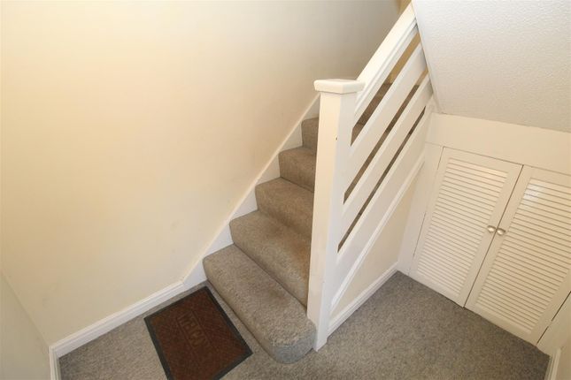 Thumbnail Property to rent in Hollybush Heights, Cardiff