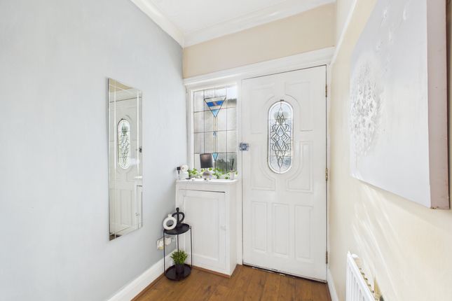 56, Queens Drive, St Helens photo 2