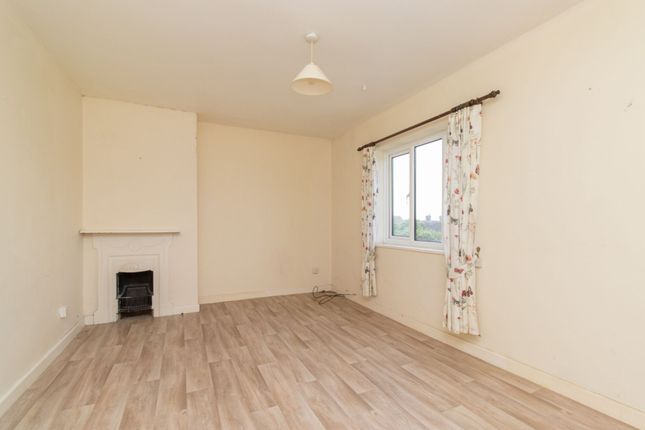 End terrace house for sale in Marlowe Road, Margate