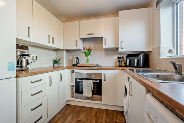 10, Kingsbridge Crescent, Middlesbrough photo 4