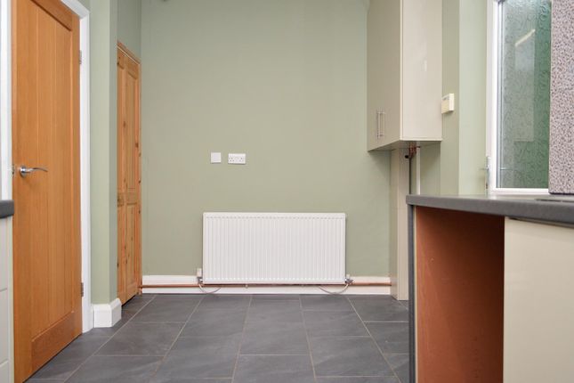 17, Seville Street, Oldham photo 4