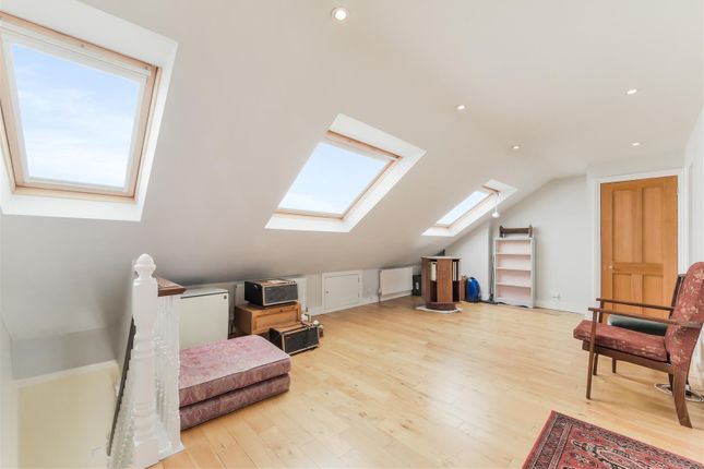Property for sale in Queens Road, London