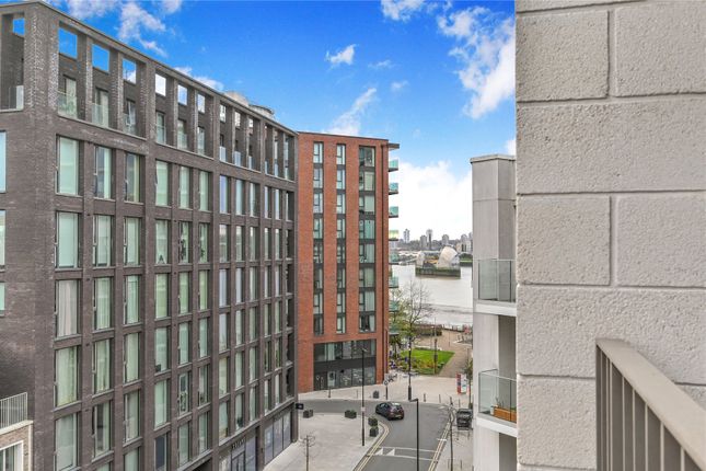 113, Commodore House, 8, Admiralty Avenue, London photo 4