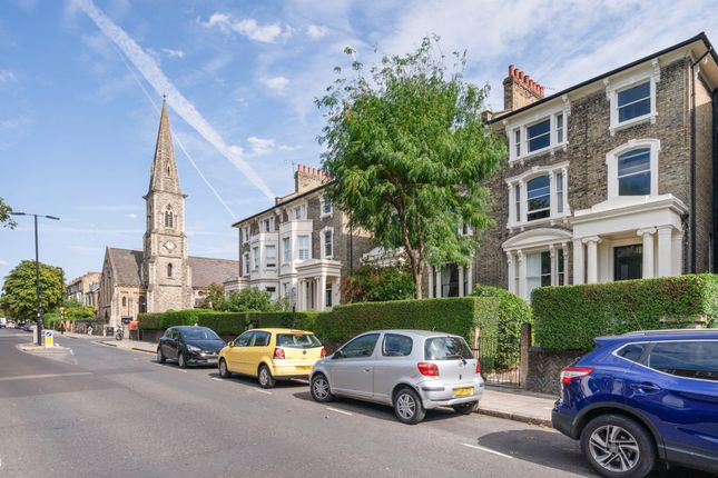 Thumbnail Flat for sale in Tollington Park, London