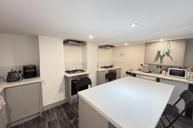 Modern And Clean Kitchen With Ample Workspace And ...