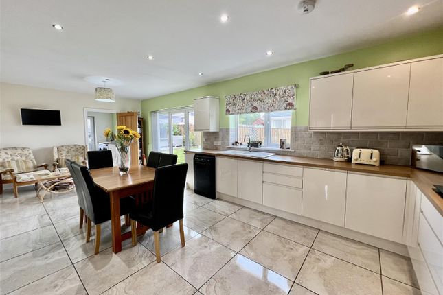 39, Ffordd Werdd, Llanelli photo 3