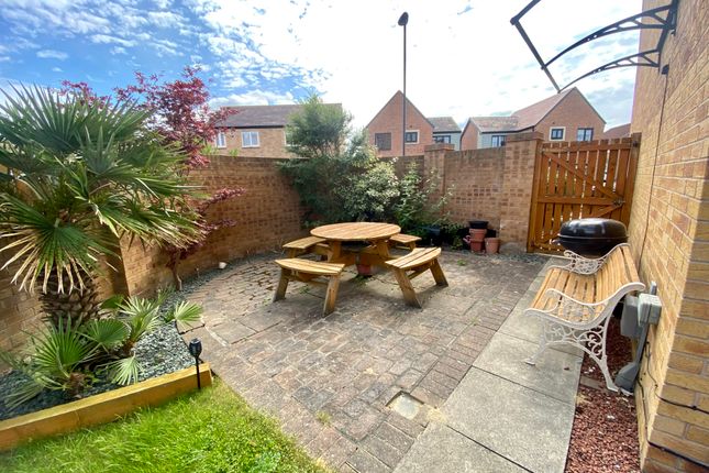 112, Newcastle upon Tyne photo 5