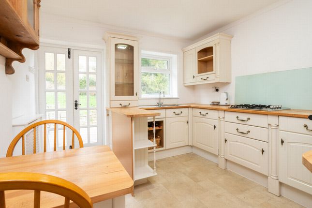 Flat 2, 4 London Road, Hythe photo 5