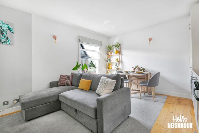 Thumbnail Flat to rent in Fernlea Road, London