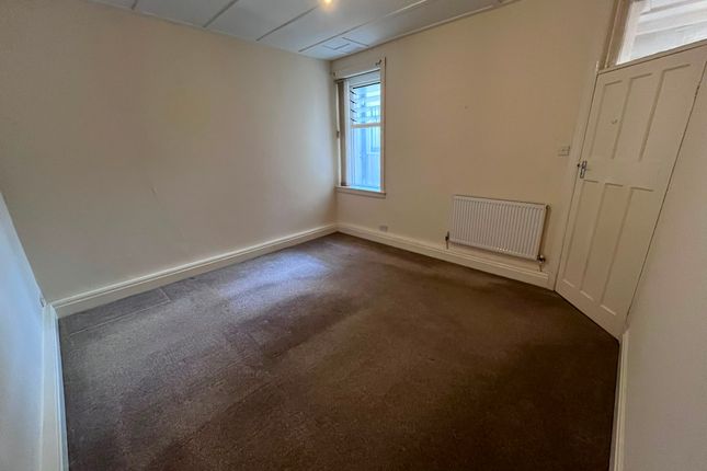 9 Belgrave Court, Walter Road photo 4