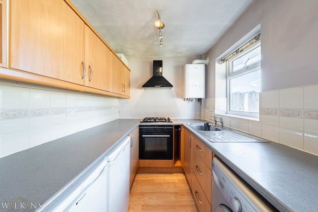 15, Duchy Close, Burton-on-Trent photo 4