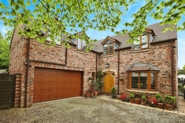 Thumbnail Detached house for sale in Oak Tree Road, Bawtry, Doncaster