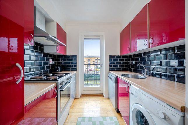 15, Princes Court, London photo 4