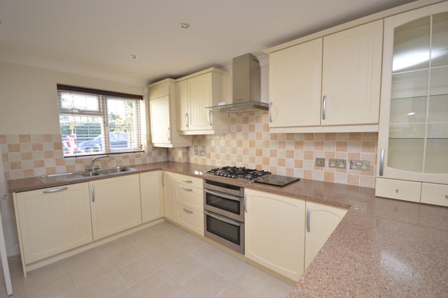 39, Stanley Road, Lymington photo 3