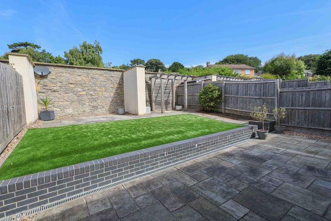 20, Salisbury Grove, Clevedon photo 3