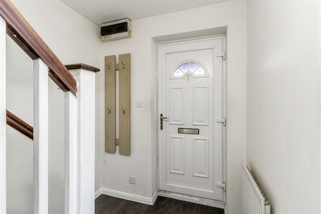 28, Buckwell Close, Wellingborough photo 4