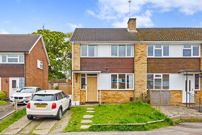 End terrace house to rent in Kennedy Avenue, East Grinstead