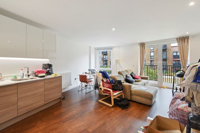 Thumbnail Flat to rent in Plough Way, London