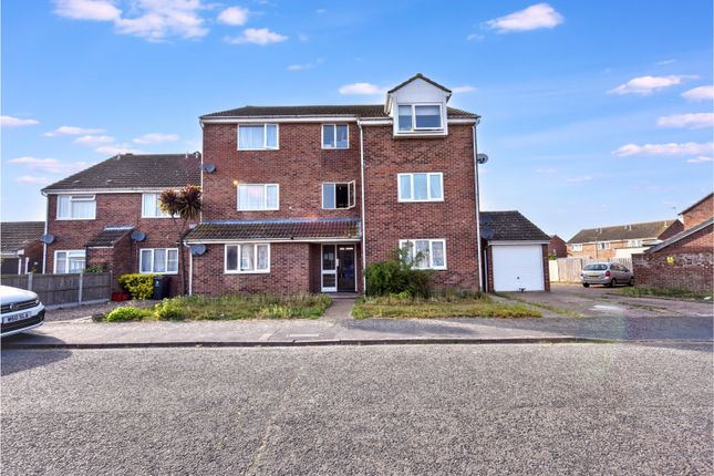 1-bed flat on 33, Merstham Drive, Clacton-on-Sea, £27,500