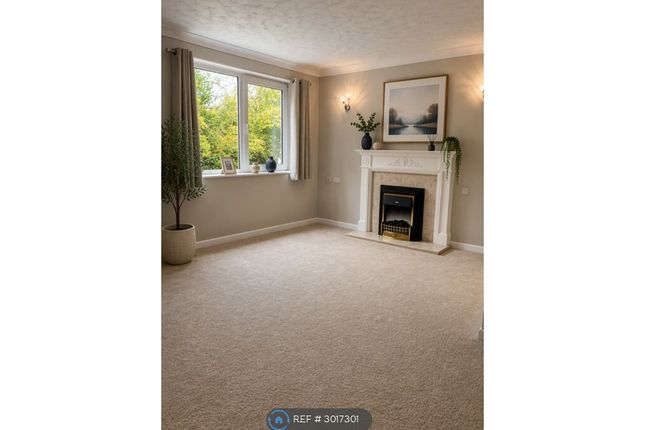 Over S Retirement Flat, Mckernan Court High St, Sandhurst photo 2
