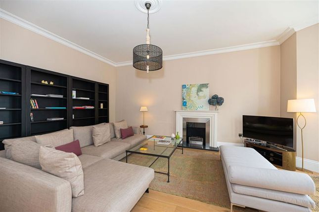 Flat 2, 63, Redcliffe Gardens, London photo 3