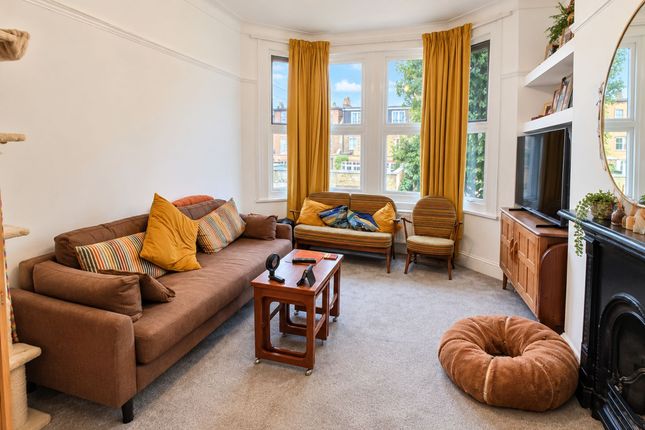 68 James Lane, London photo 2