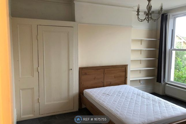 Terraced house to rent in Shell Road, London