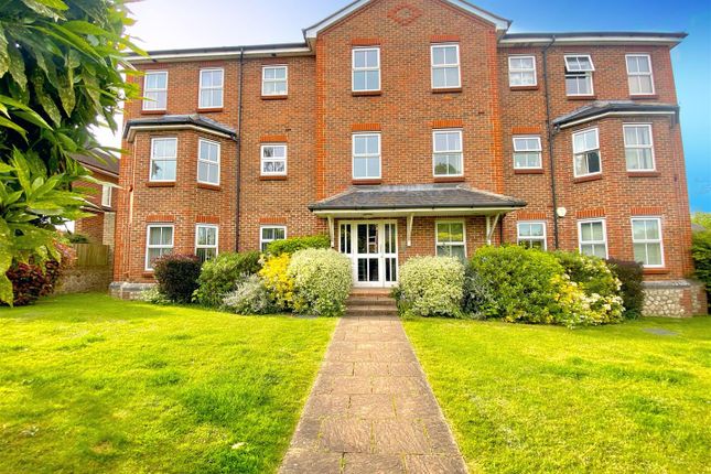 Thumbnail Flat for sale in Buckland Road, Maidstone