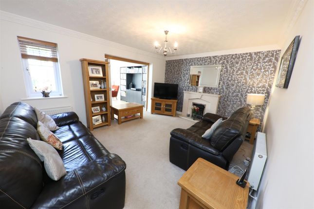 47, Westminster Drive, Doncaster photo 2