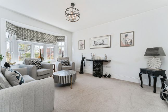 39, Tiptoff Close, Huntingdon photo 3