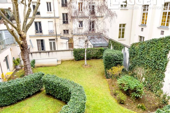 Thumbnail Apartment for sale in Paris, Paris, Île-De-France