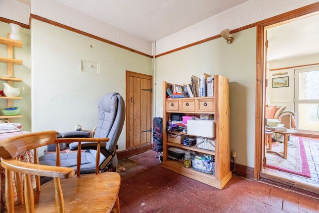 159 Bridge Road, Lowestoft photo 4