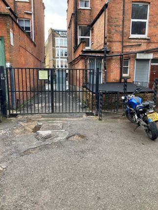 Parking/garage to rent in West End Lane, London