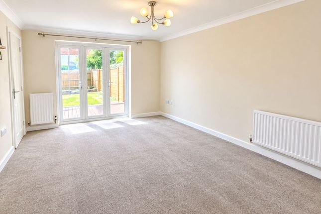 12 Beaton Crescent, Huntingdon photo 4