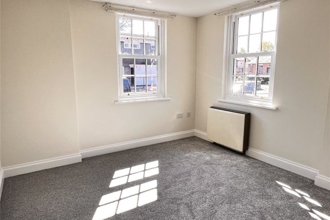 Flat for sale in Carline Crescent, Shrewsbury, Shropshire