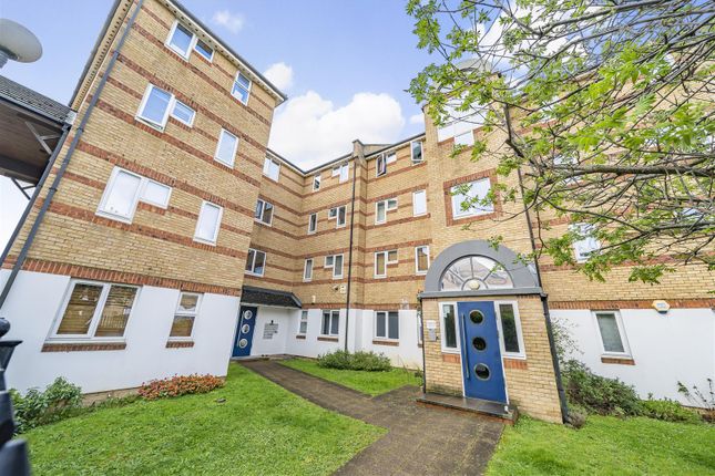 Flat for sale in Windsock Close, London