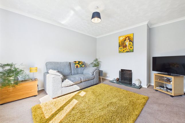 38, Wessex Drive, Gloucestershire photo 3