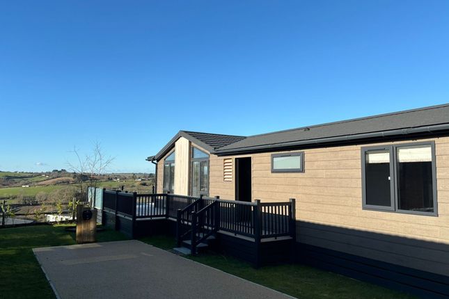 Thumbnail Lodge for sale in St. Martin, Looe