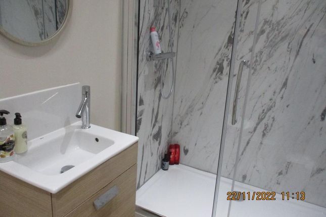 5a, Bowfell Street, Urmston photo 3