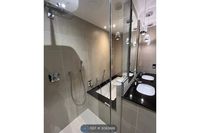 Trafalgar House Park Place, Leeds photo 2