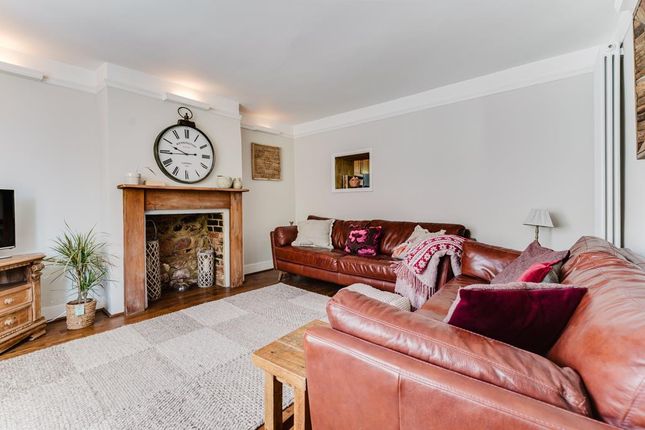 40, Kettering Road, Kettering photo 4