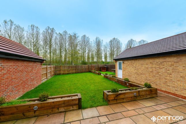 Detached house for sale in Poppy Drive, Ampthill, Bedford